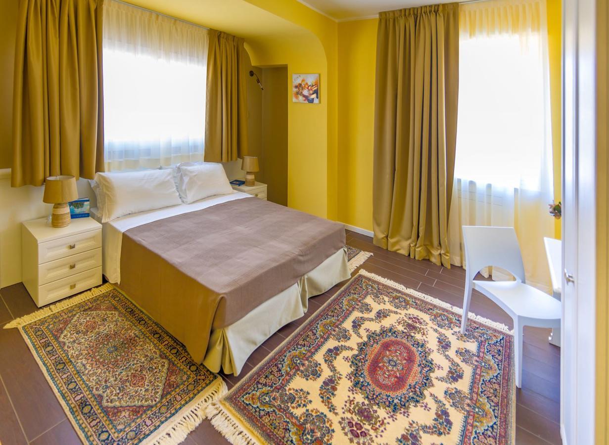Villa Luisa Rooms And Breakfast Peschiera del Garda Dış mekan fotoğraf